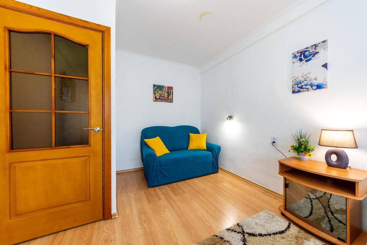 уютная на оболонском проспекте у метро Apartment